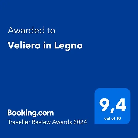 Botel Veliero In Legno